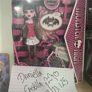 Monster High Draculaura Doll Boo-Original Creeproduction with all her accesories